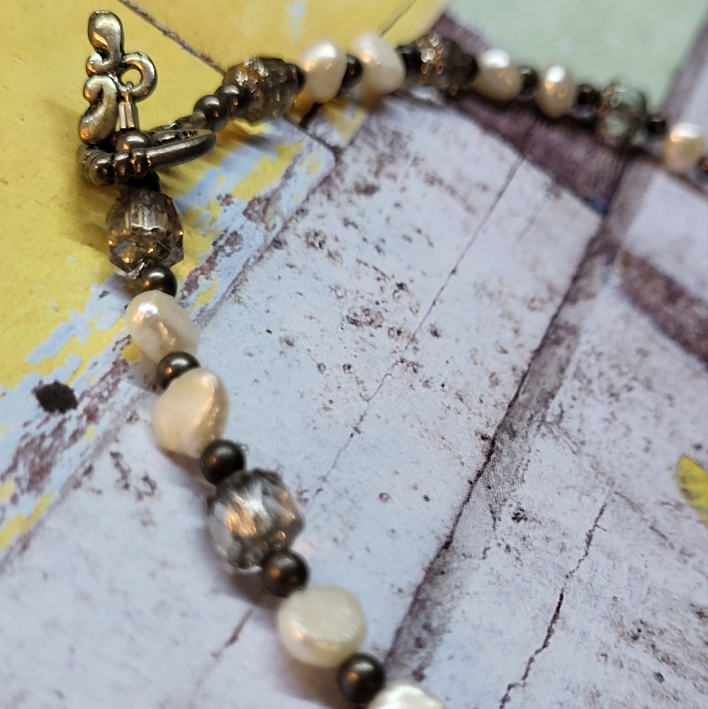 Vintage/Collectible 11" Chocker